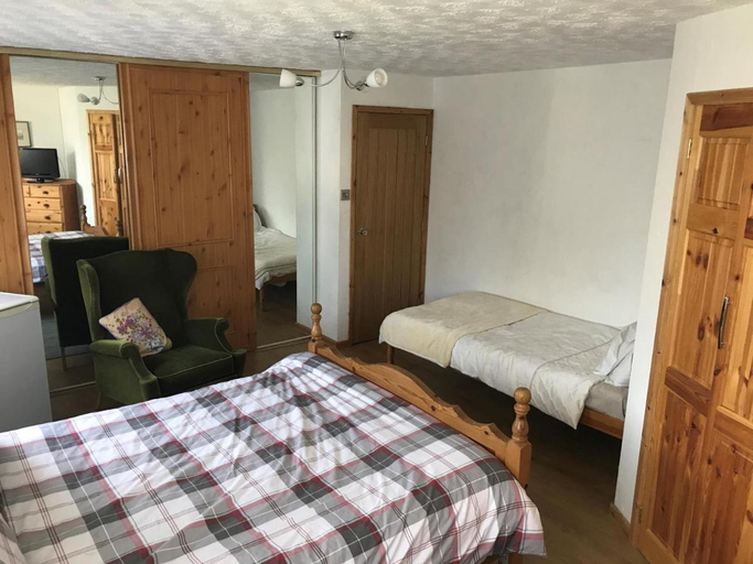 Bedroom 3, HP Bed and Breakfast, Cheshire East