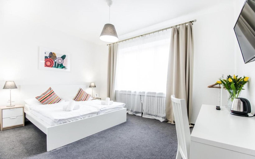 Bedroom 2, Petit Dependance, Bratislava I