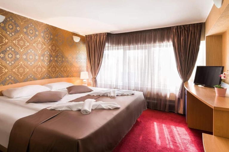 Bedroom 4, Hotel Central Point, Stolichna