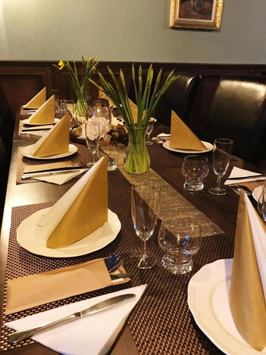 Food & Drinks 4, Penzion a Restauracia Hanisberg, Krupina