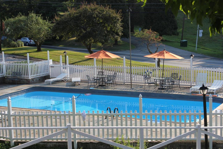 Sport & Beauty, Heidi's Inn, Pacific