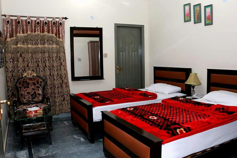 Bedroom 2, Hotel Executive Inn, Lahore