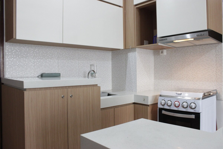 Others 3, Deluxe & Cozy 3BR at Gateway Pasteur Apartment, Bandung