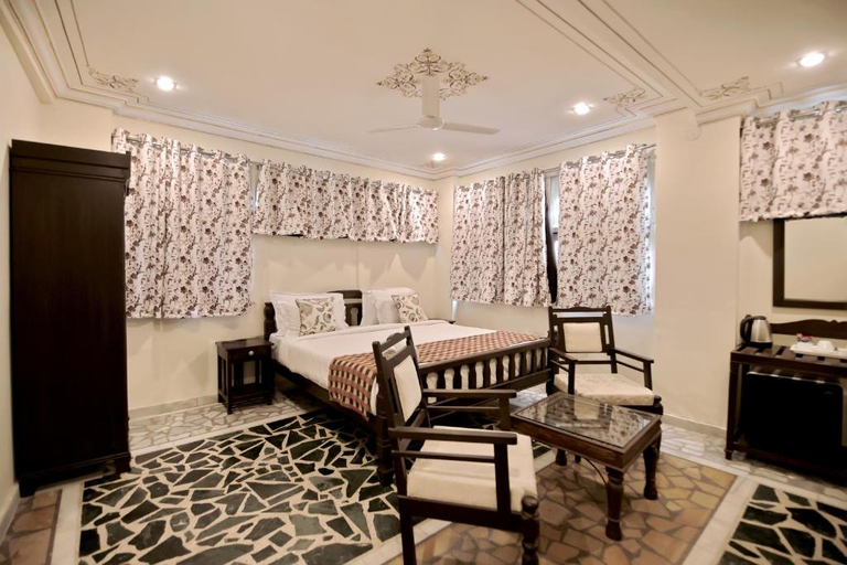 Bedroom 5, The Lake View Hotel- On Lake Pichola, Udaipur