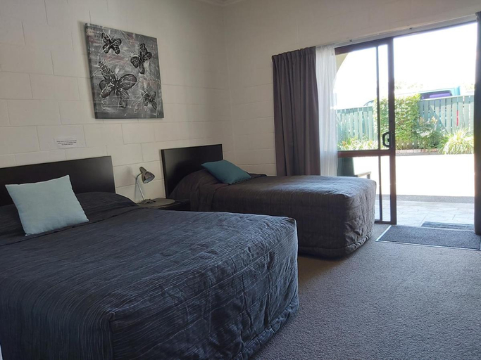 Bedroom 2, Matador Motel, Carterton
