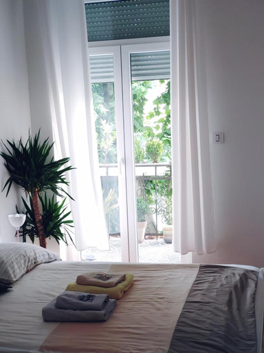 Bedroom 4, Cricket Park Hostel, Belgrade