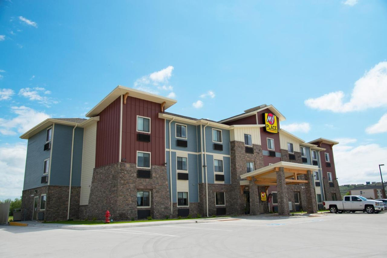 Exterior & Views 2, My Place Hotel-Fort Pierre, SD, Stanley