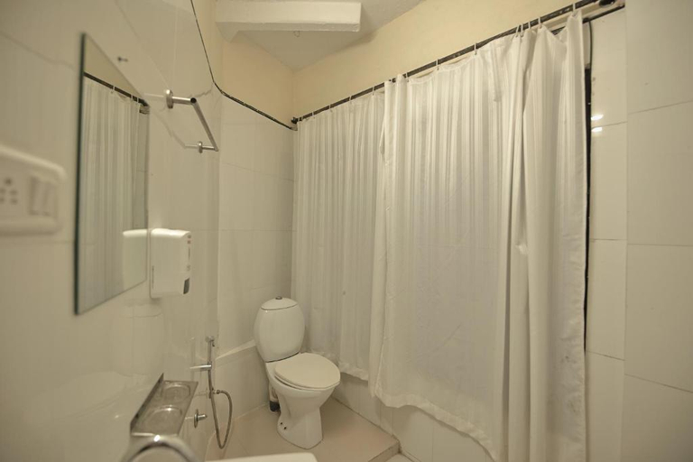 Bathroom 3, The Lake View Hotel- On Lake Pichola, Udaipur