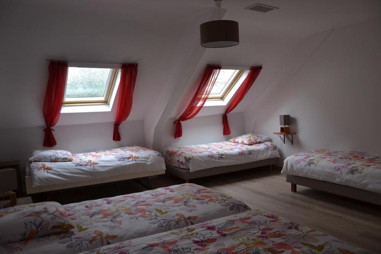 Bedroom 3, Mere Elvira, Hautes-Pyrénées