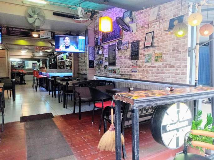 Food & Drinks
