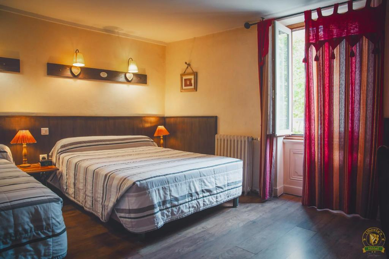 Bedroom 5, The Liberty's, Rhône