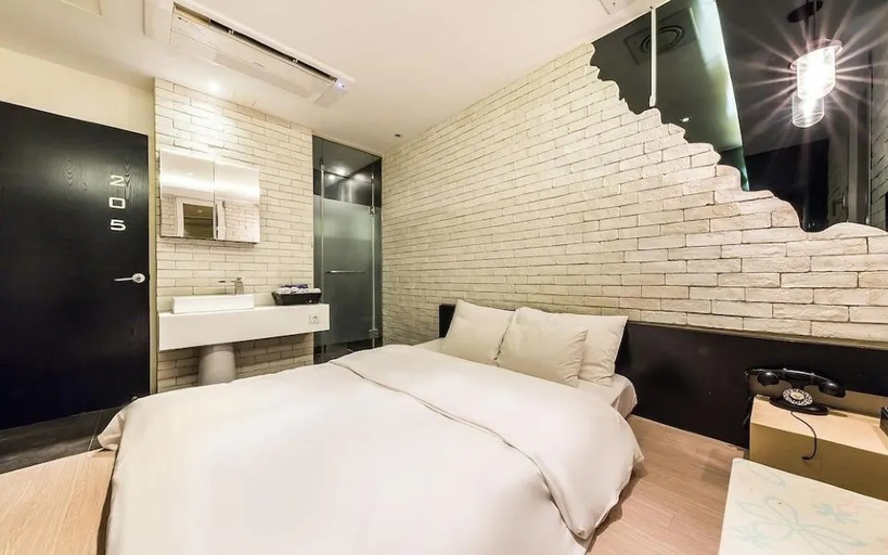 Bedroom 2, Yeongdeungpo Hotel Galaxy, Yeongdeungpo