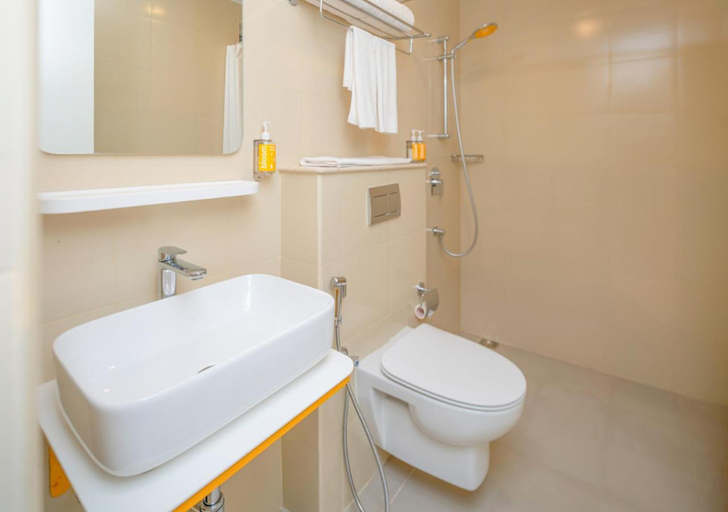 Bathroom 3, Bloom Hotel, Kharkivs'ka