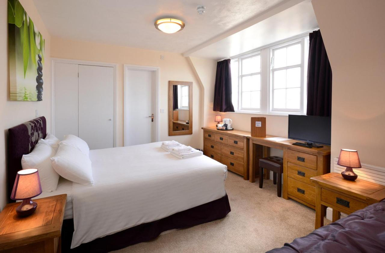 Bedroom 2, Stones Hotel and Bar, Somerset