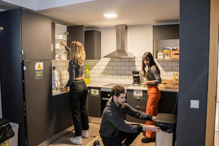Others 5, Onefam Sants, Barcelona