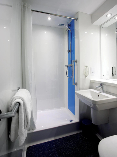 Bathroom 3, Travelodge Perth Broxden Junction, Perthshire and Kinross