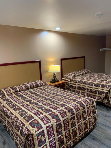 Bedroom 2, Budget Inn Motel, Marion