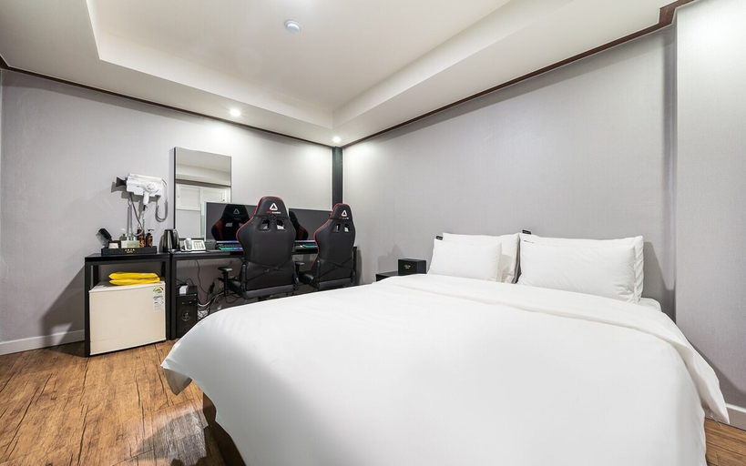 Bedroom 4, Yongin Jaja, Yongin