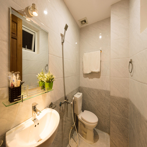 Bathroom, Sunflower Hotel, Ninh Bình