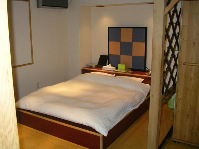 Bedroom, Niseko Youraku Hotel, Niseko