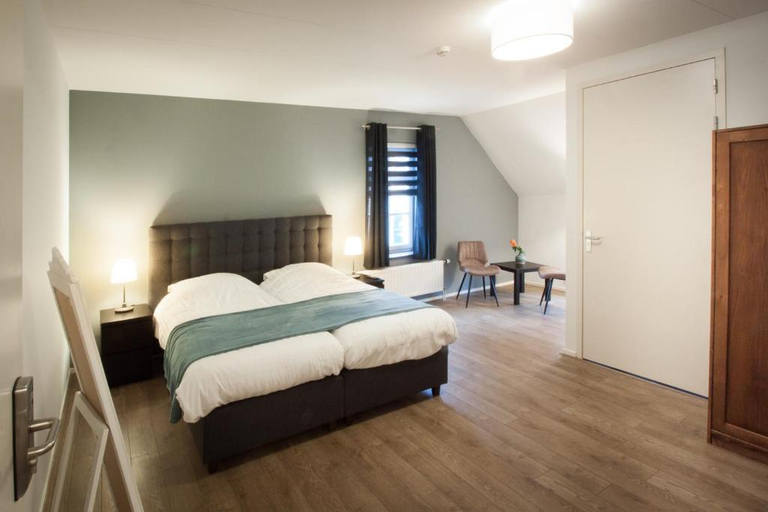 Bedroom 4, Mert 5, Beesel