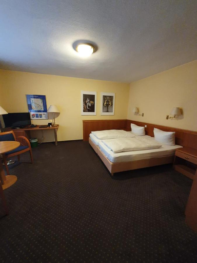Bedroom 3, City Hotel Hanseatic Bremen, Bremen