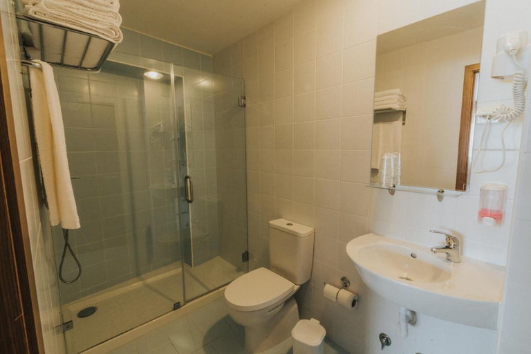 Bathroom 3, Hotel Nossa Senhora de Lurdes, Ourém