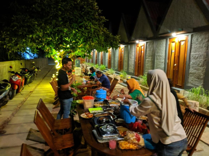Food & Drinks 3, E2 GUEST HOUSE, Jepara