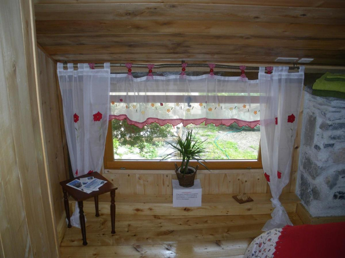 Others 5, La Maison des Fees, Saint-Maurice