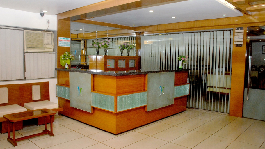 Others 2, Hotel Happiness, Surat