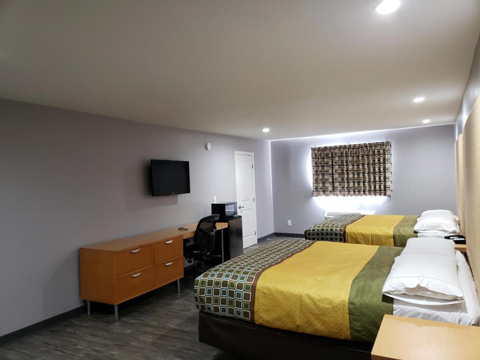 Bedroom 1, Regal Inn, Los Angeles