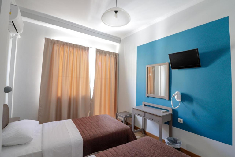 Bedroom 3, Athens Hawks, Attica