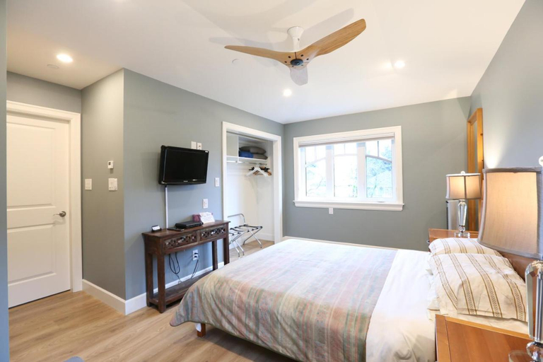 Bedroom 3, Vancouver Traveller B&B, Greater Vancouver