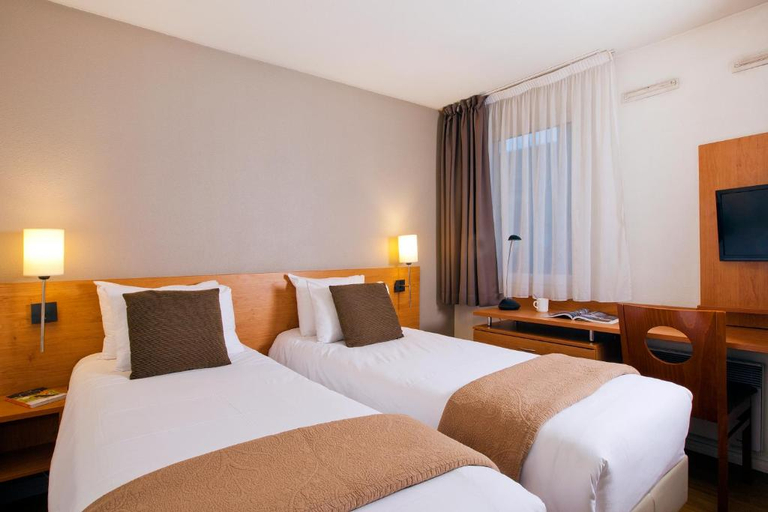 Bedroom 3, Sejours & Affaires Pantin, Seine-Saint-Denis