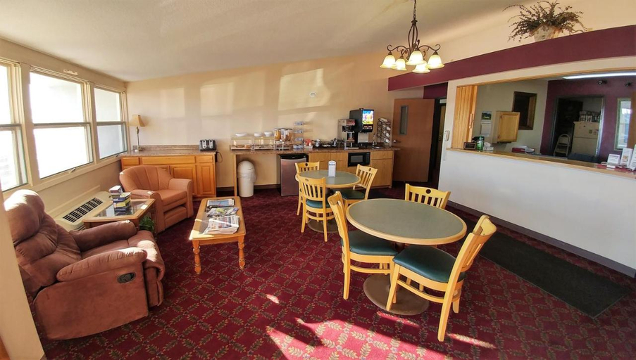 Others 4, Red Carpet Inn Windom, Cottonwood