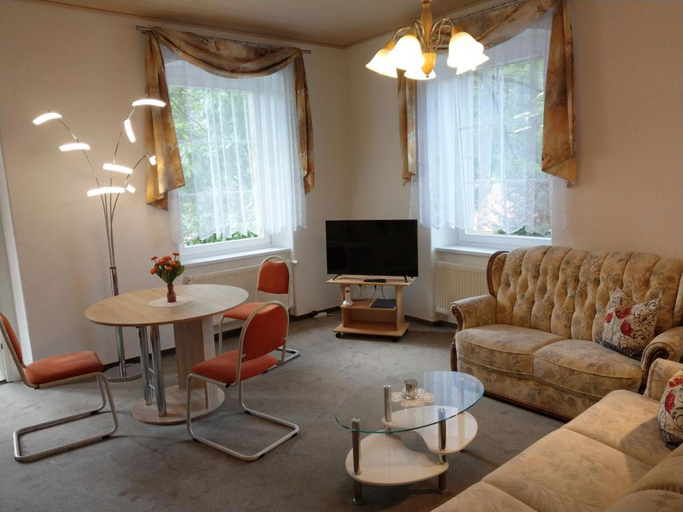 Others 5, Villa Angelika, Dresden