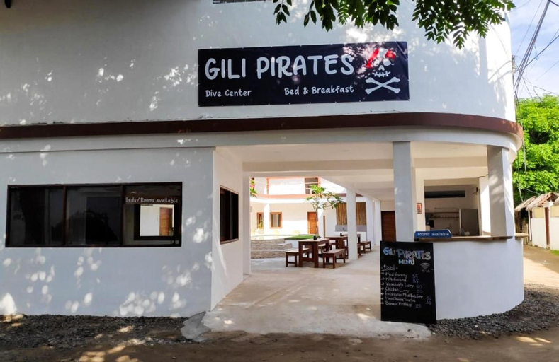 Others 4, Gili Pirates, Lombok