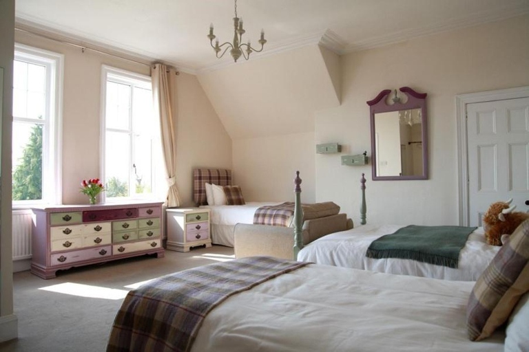 Bedroom 4, Furain, Aberdeen
