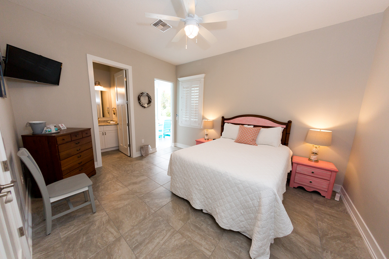 Bedroom 3, Sunny Side Cottages, Pinellas