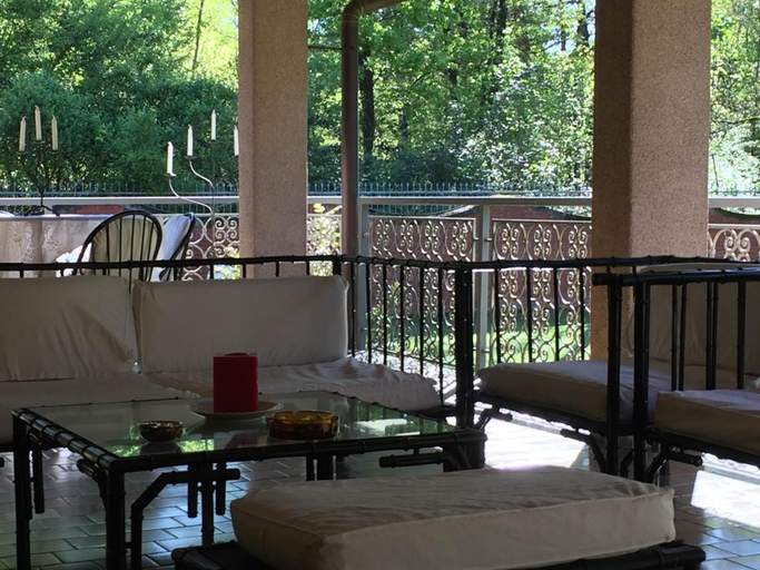 Others 4, Bed&Garden, Milano