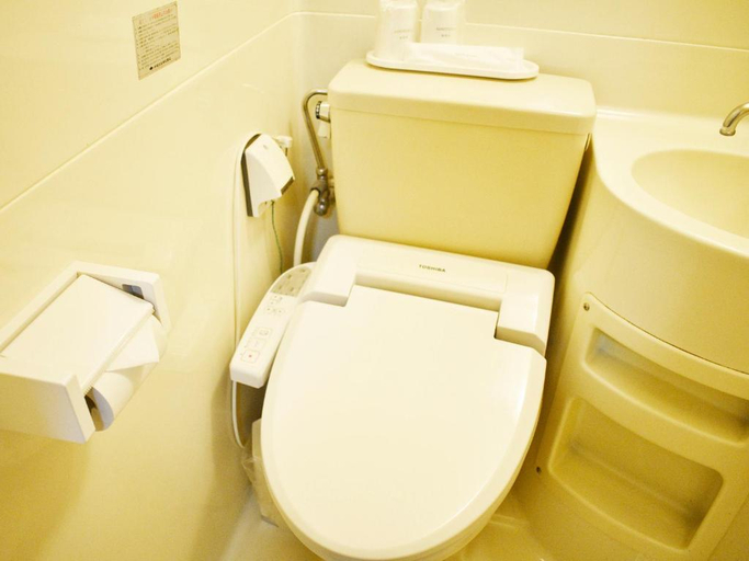 Bathroom 3, Business Ryokan Harada, Hiroshima