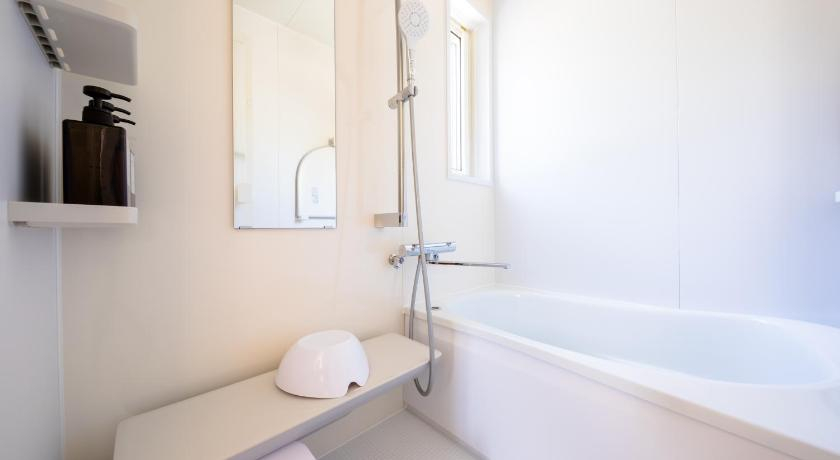 Bathroom 3, Fuga B, Fujikawaguchiko