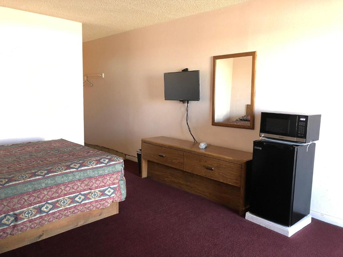 Bedroom 4, Motel Deluxe, Los Angeles