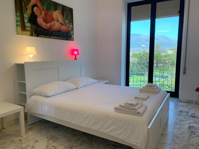 Bedroom 2, B&B Boteroom, Frosinone