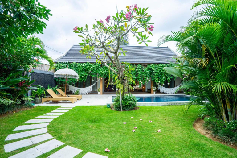 Others 3, Pura Villa, Denpasar