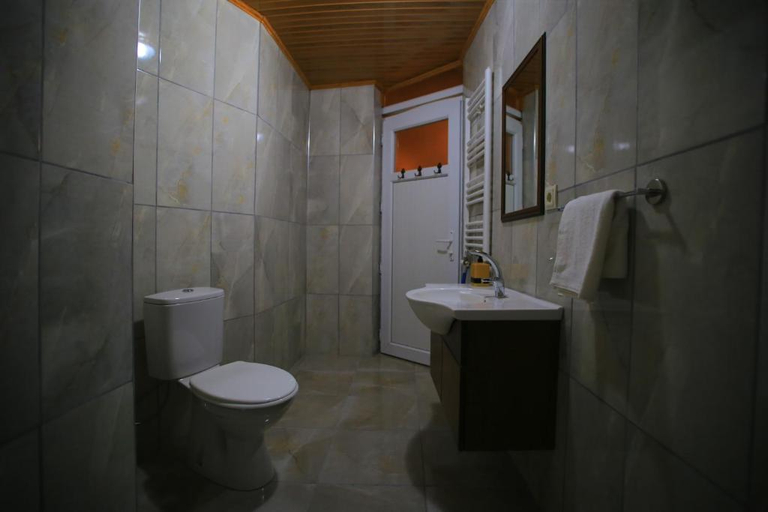 Bathroom 3, DIADEM CAPPADOCIA GUEST HOUSE & HOSTEL, Nevşehir