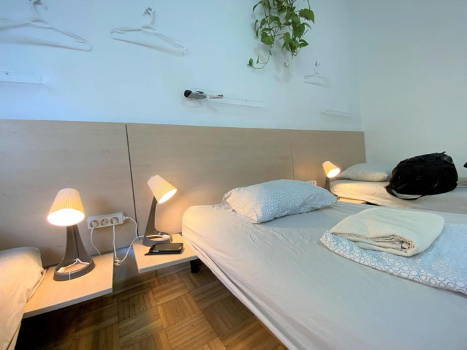 Bedroom 2, Guesthouse GreenSLO, Ljubljana