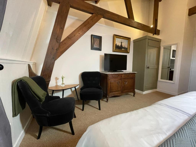 Bedroom 2, BnB 't Ambacht - Boutique Hotel, Ridderkerk