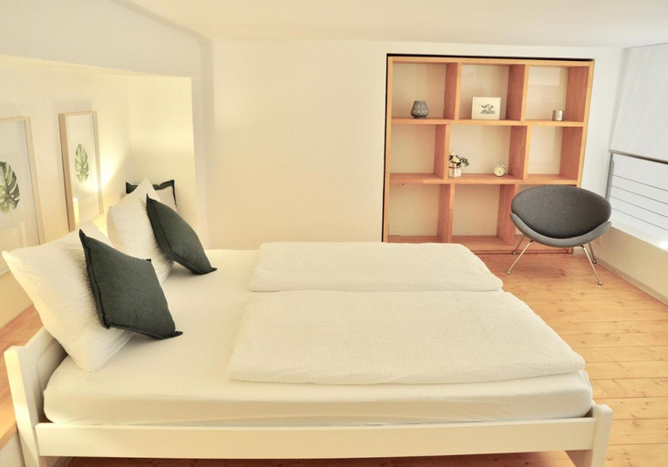 Bedroom 2, Modern Family Apartment in Interlaken Center, Interlaken