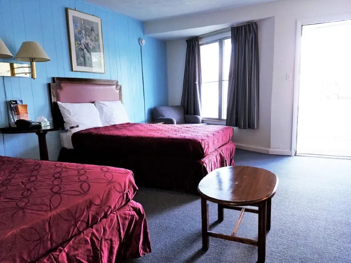 Bedroom 3, Royal Inn Motel, Jefferson